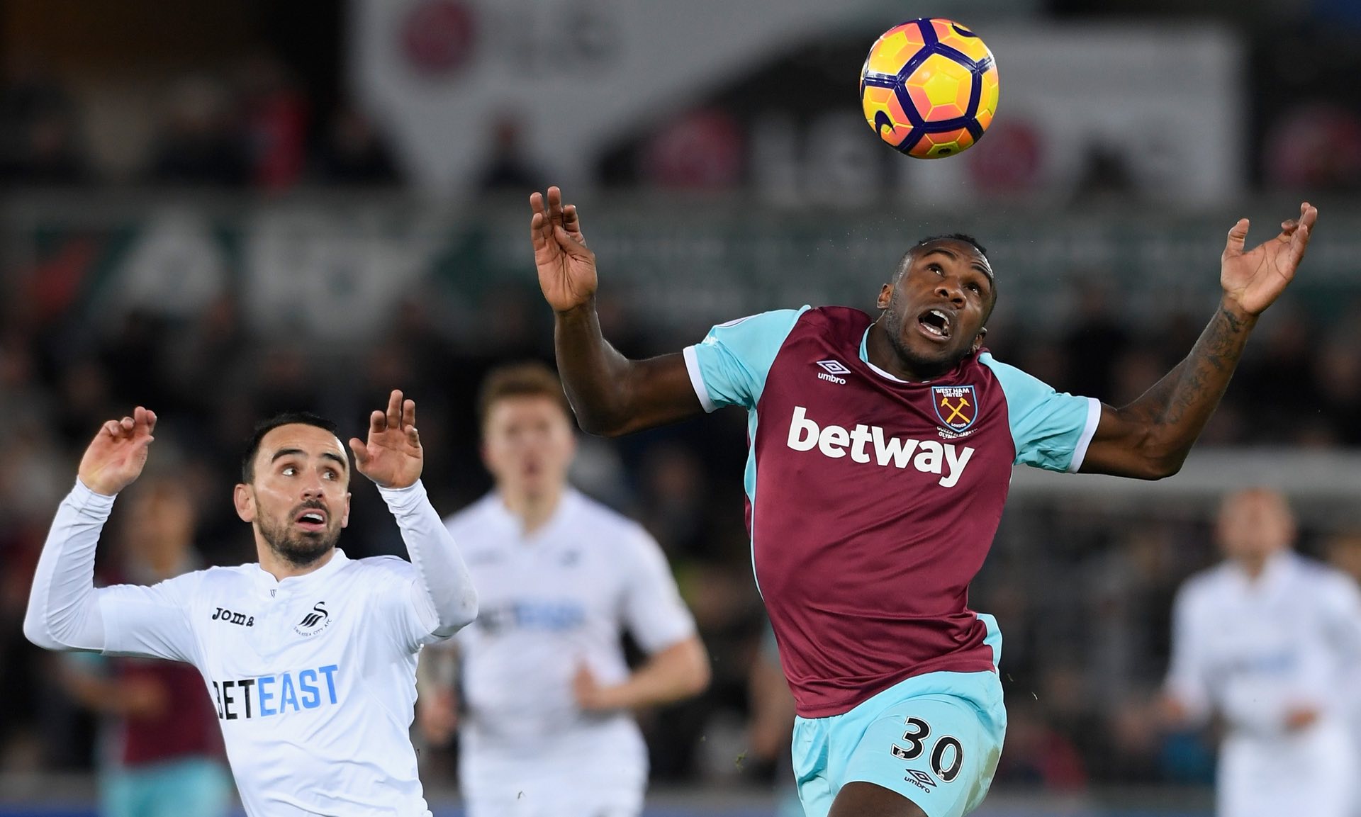 他却表现平 他却表现平