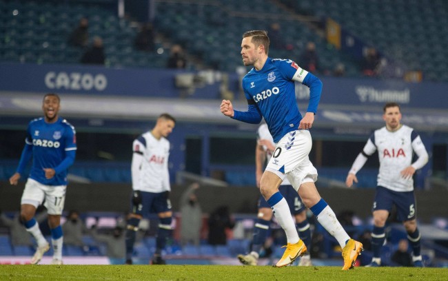 長距離的進 長距離的進